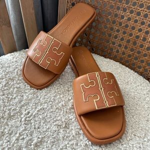 Tory Burch Doble T slide